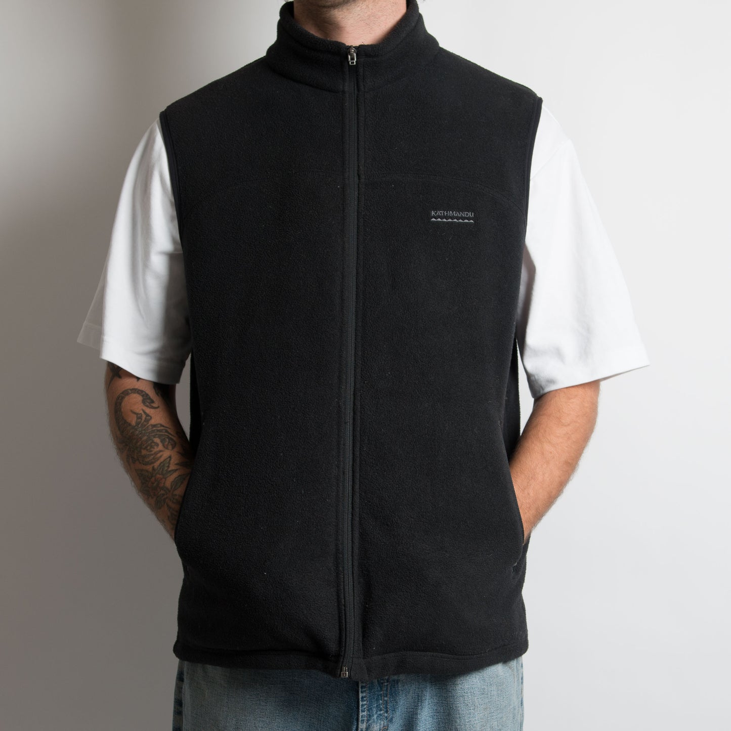 GILET POLAIRE NOIR À ZIP